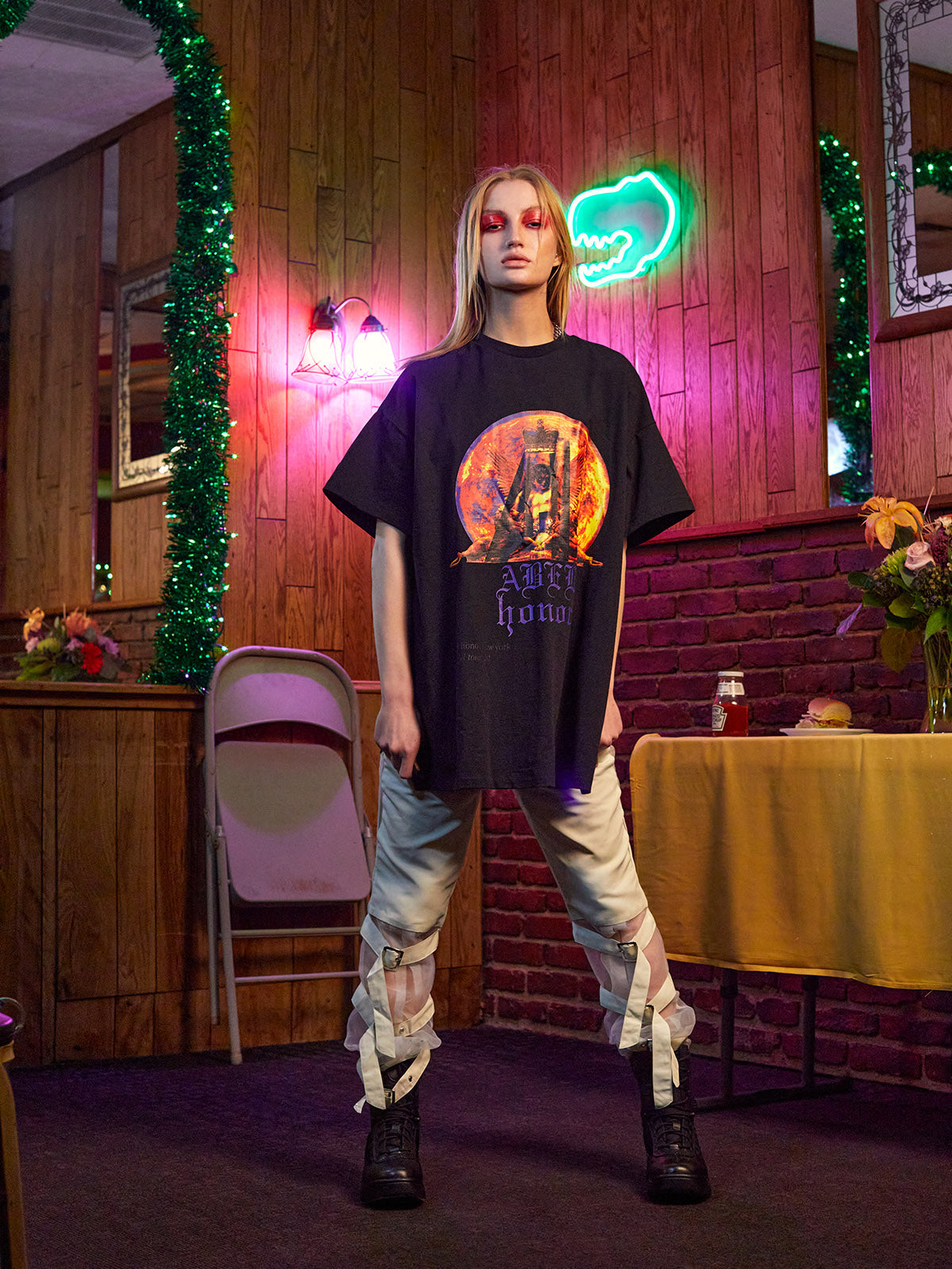 UNISEX ROYAL SHRINE TEE