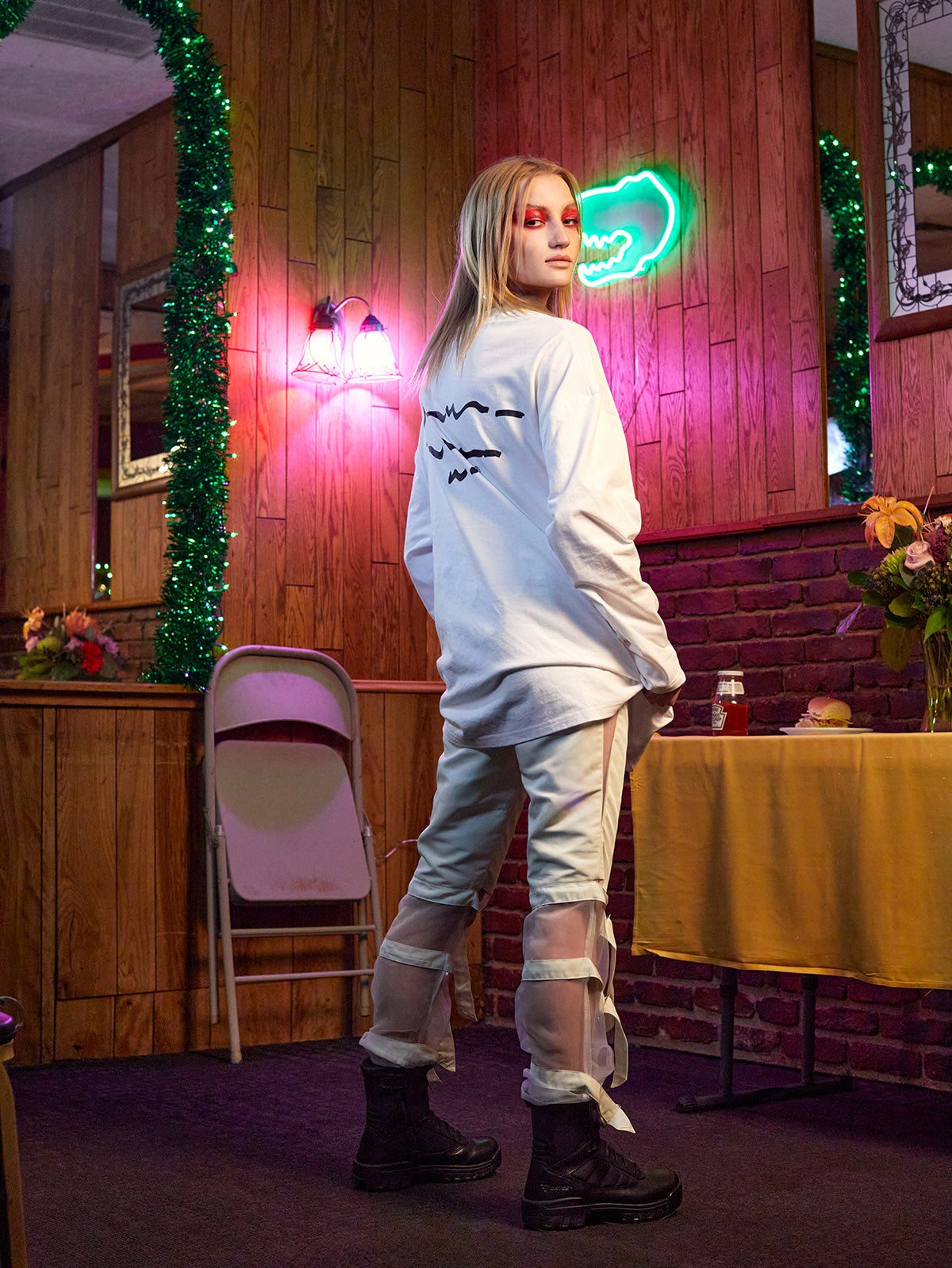 UNISEX SCRIPTED LONG SLEEVE