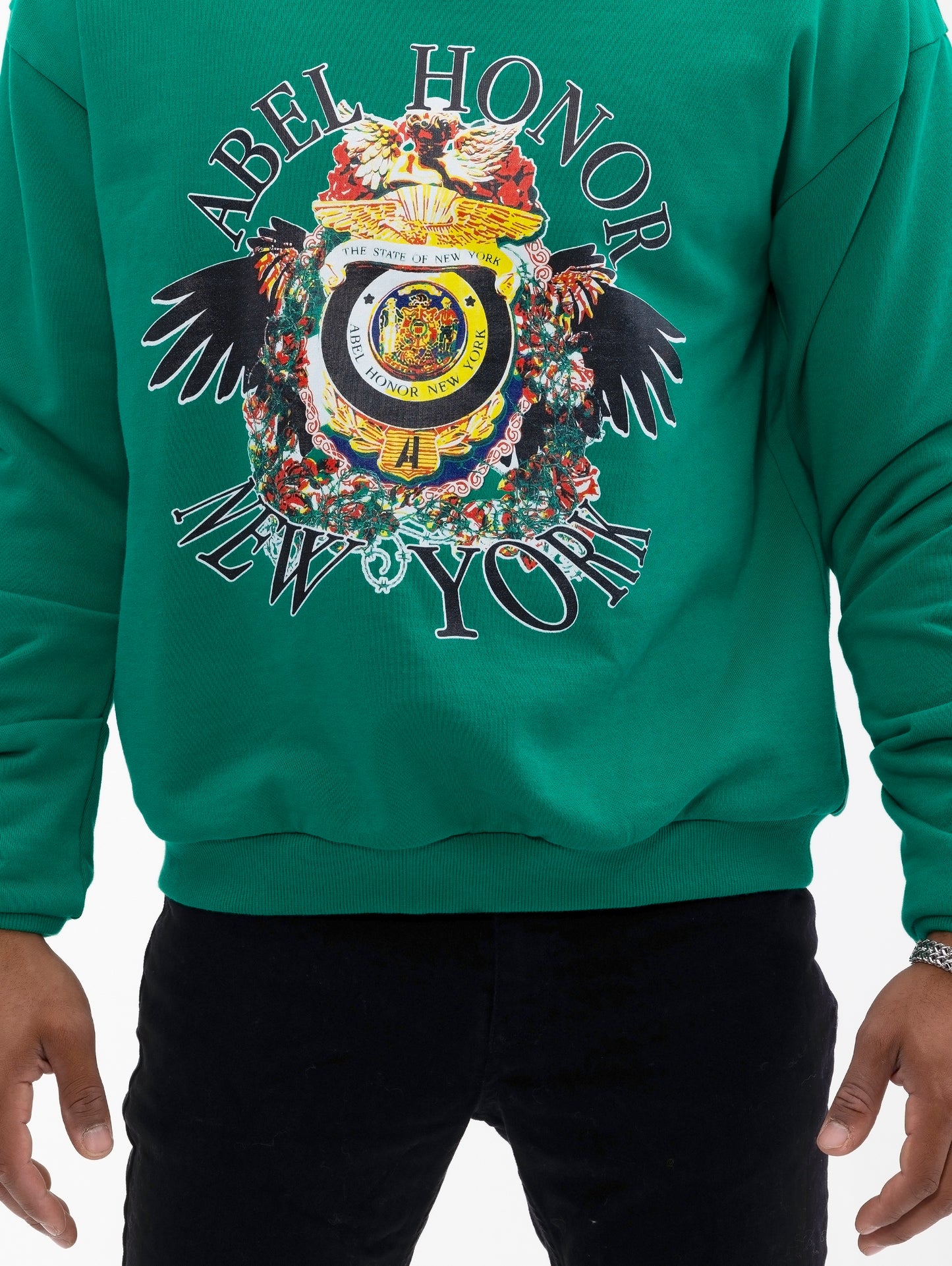 UNISEX RAVEN CREST FUNNEL SWEATSHIRT