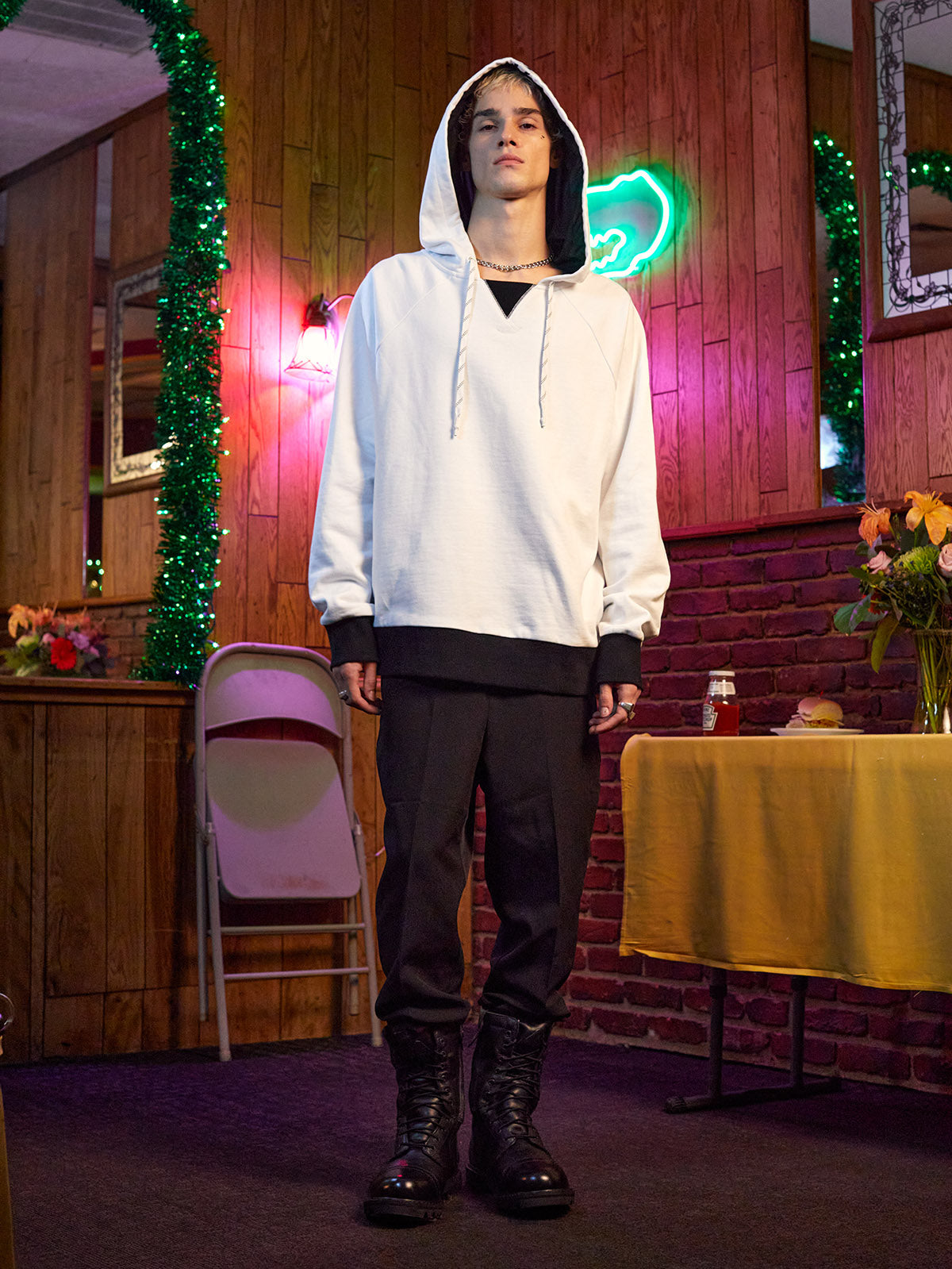 UNISEX RAVEN CREST HOODIE