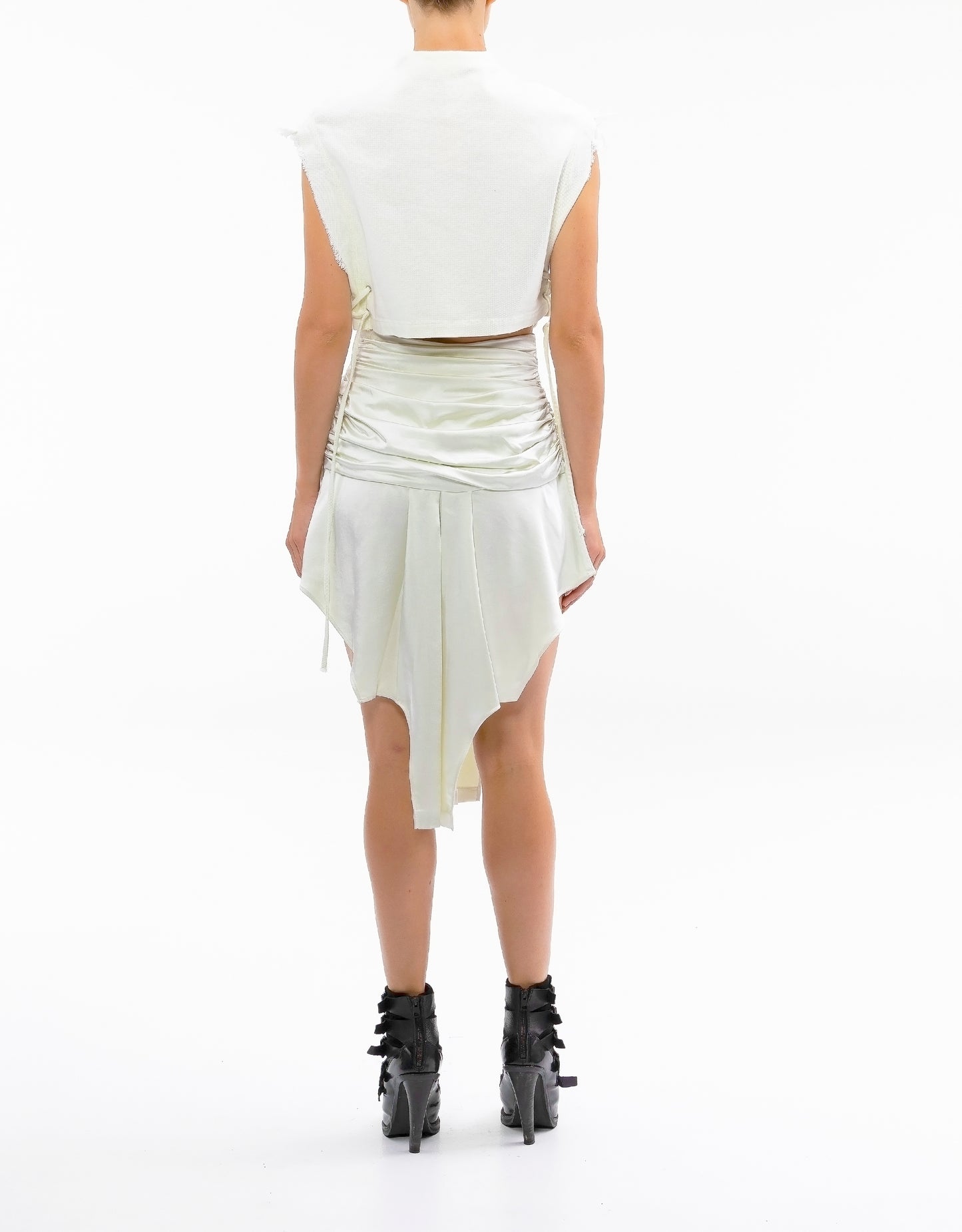 CROPPED DENIM FRAYED TOP