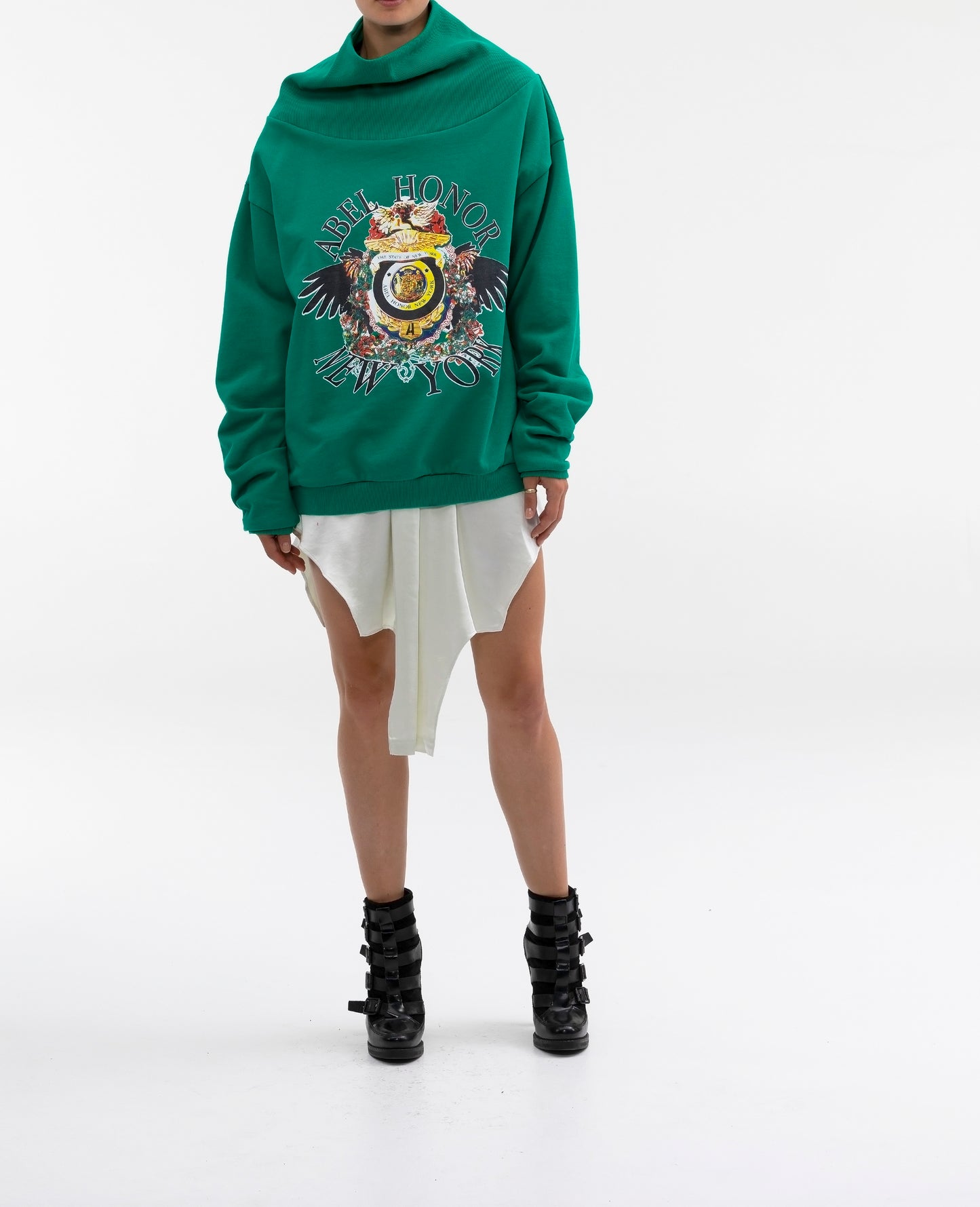 UNISEX RAVEN CREST FUNNEL SWEATSHIRT