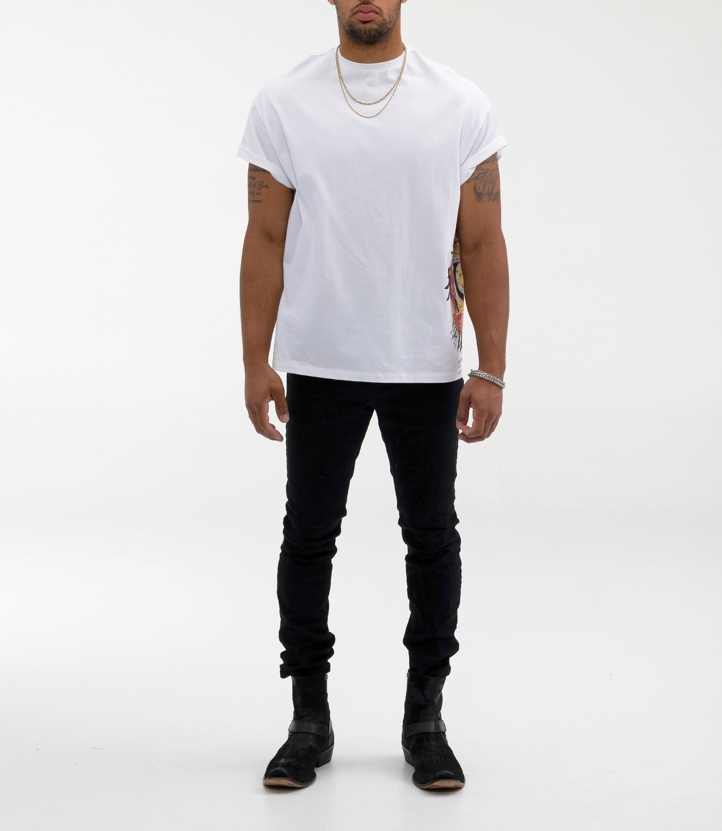 UNISEX RAVEN CREST TEE