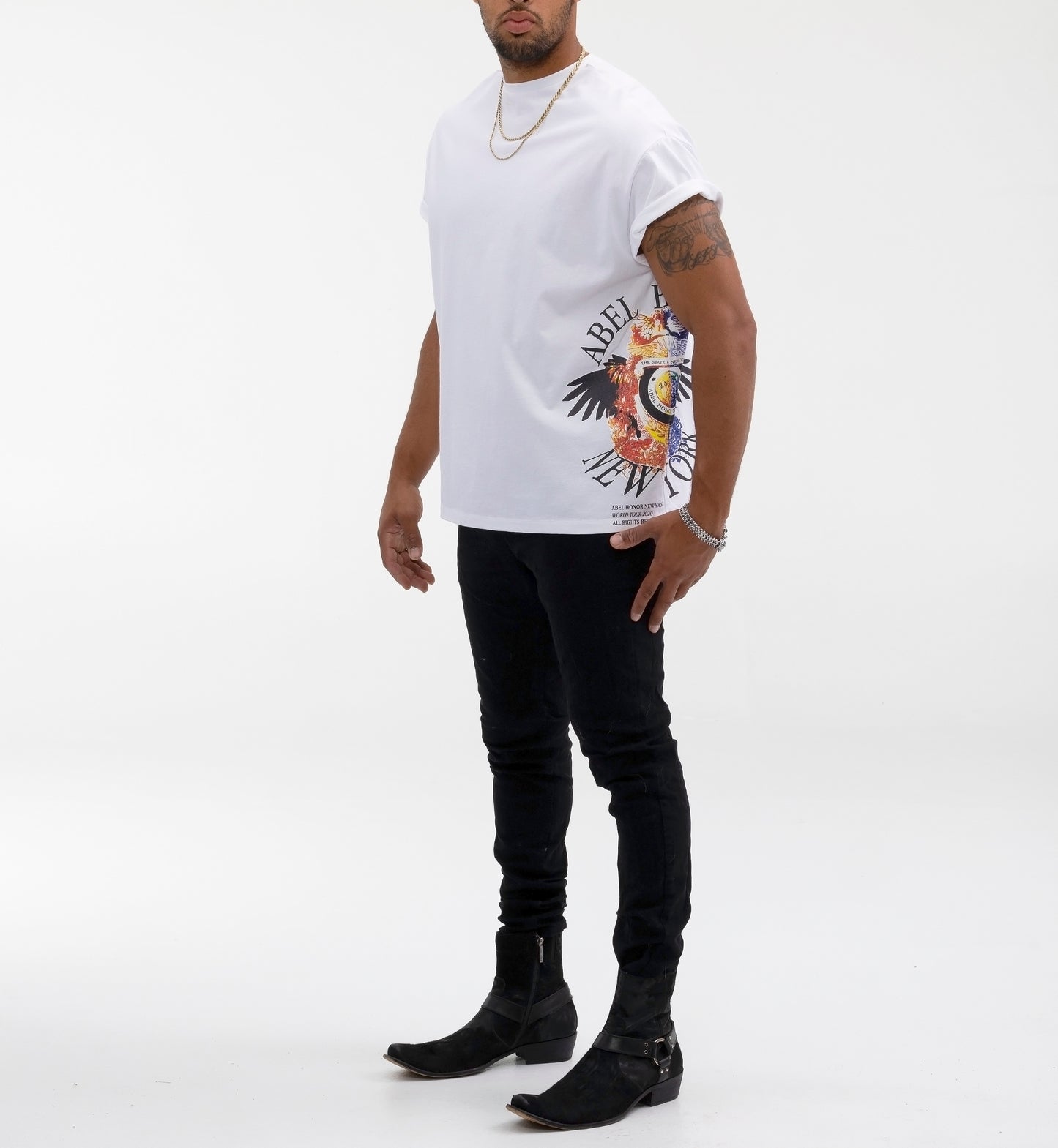 UNISEX RAVEN CREST TEE