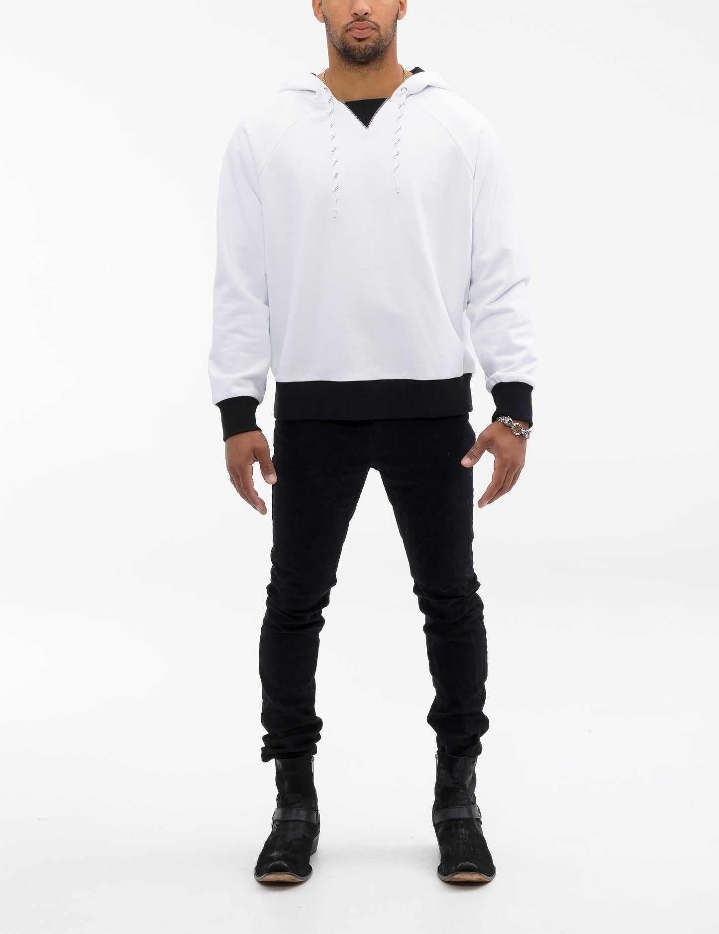 UNISEX RAVEN CREST HOODIE