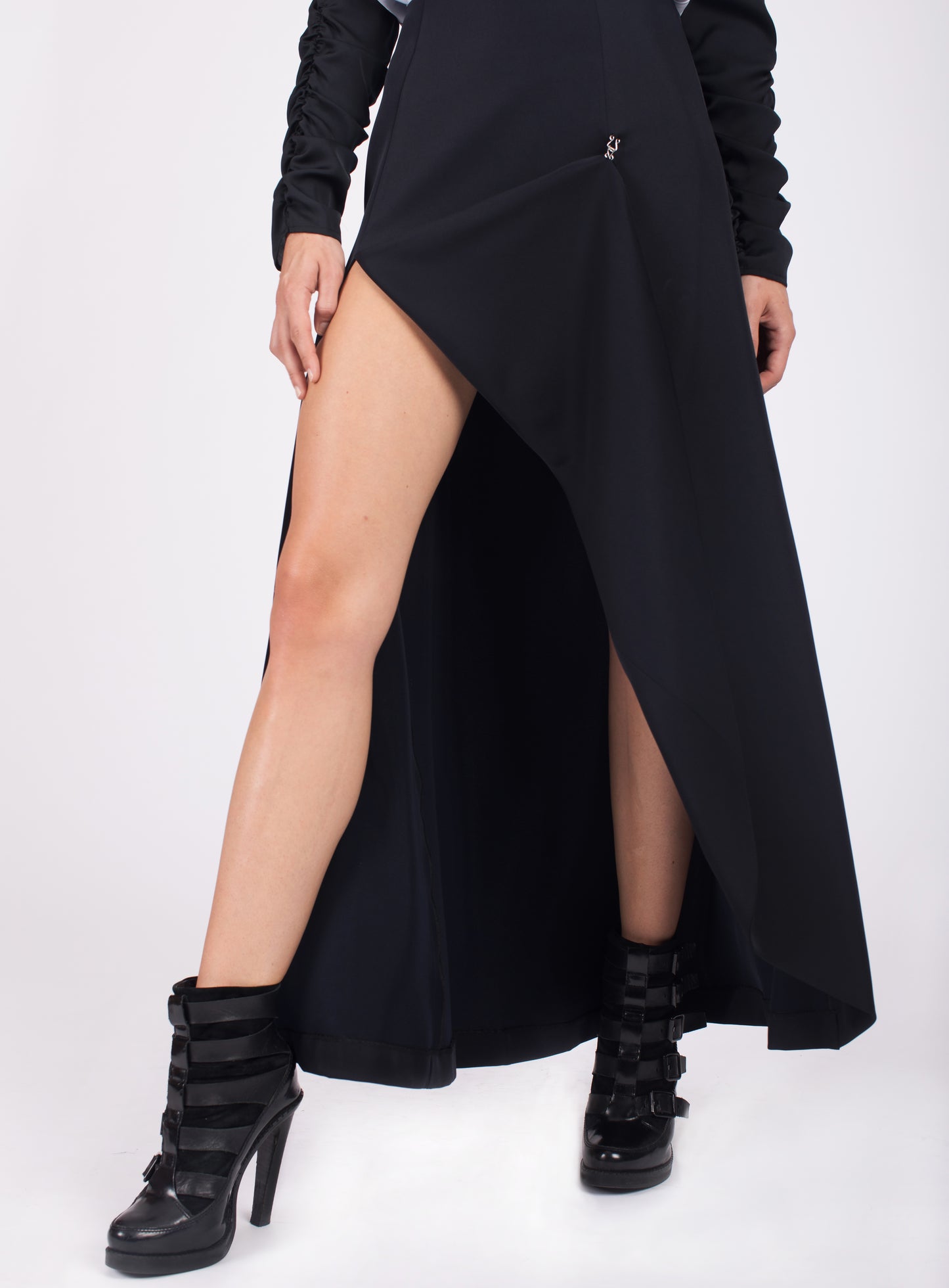FLOOR LENGTH SLIT SKIRT