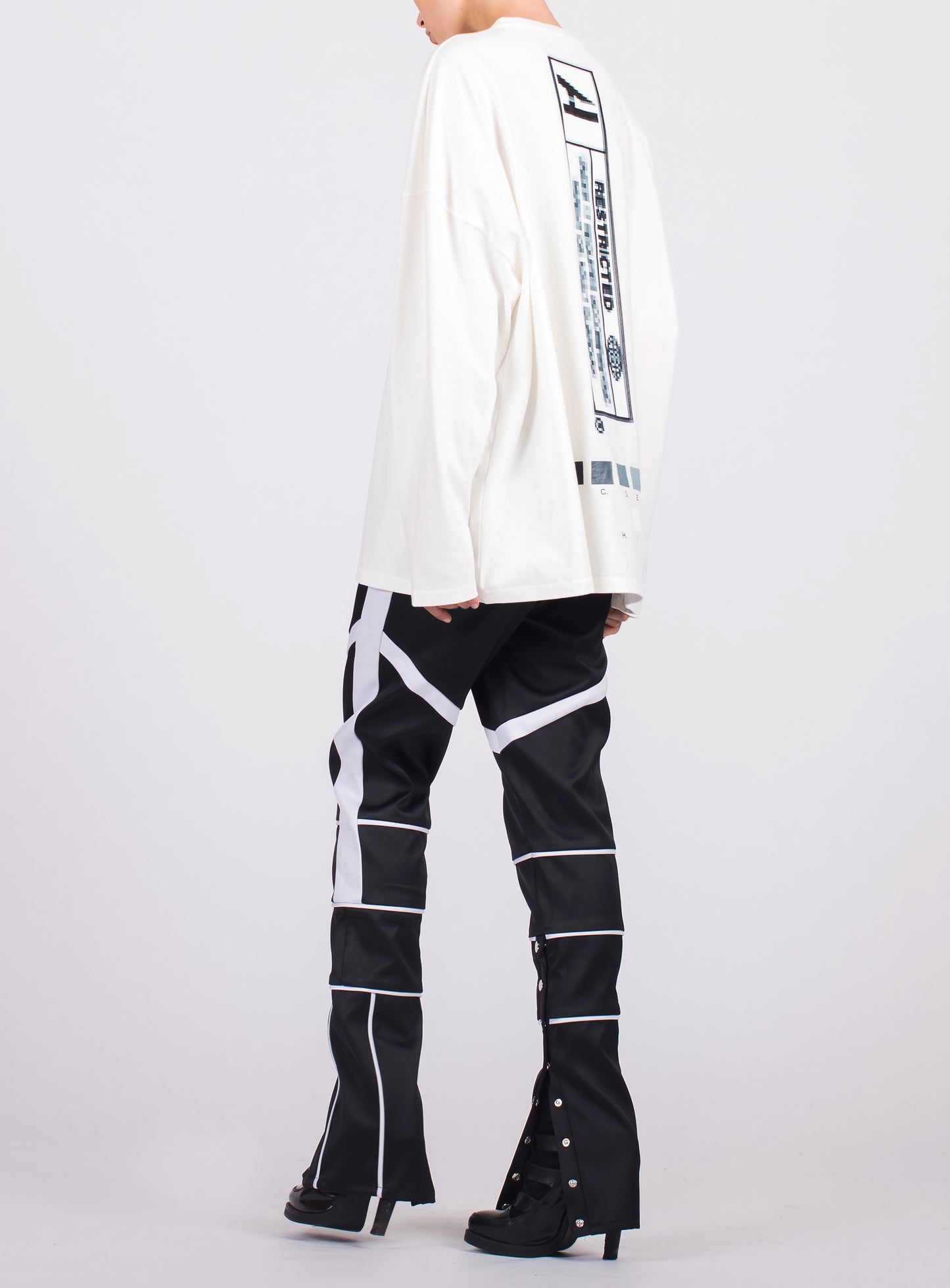 UNISEX LONG SLEEVE RESTRICTED TEE