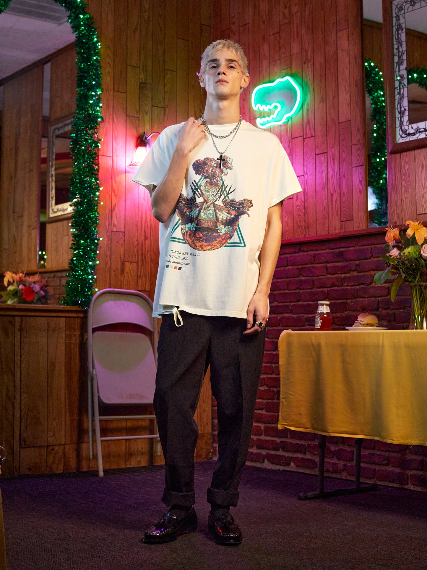 UNISEX CARNATION DISTRESSED TEE