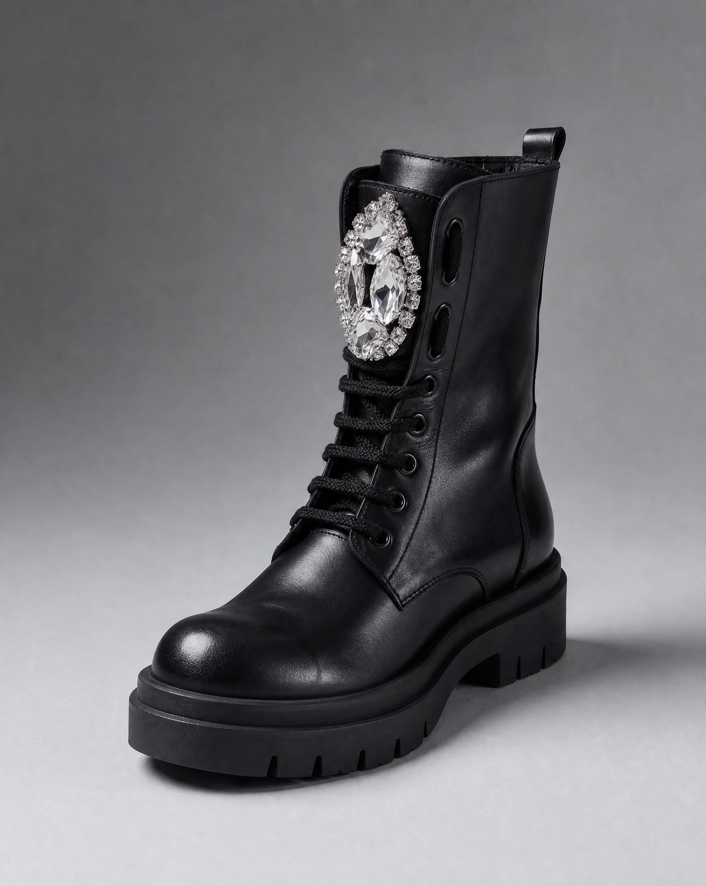 THE ROYAL COURT COMBAT BOOT