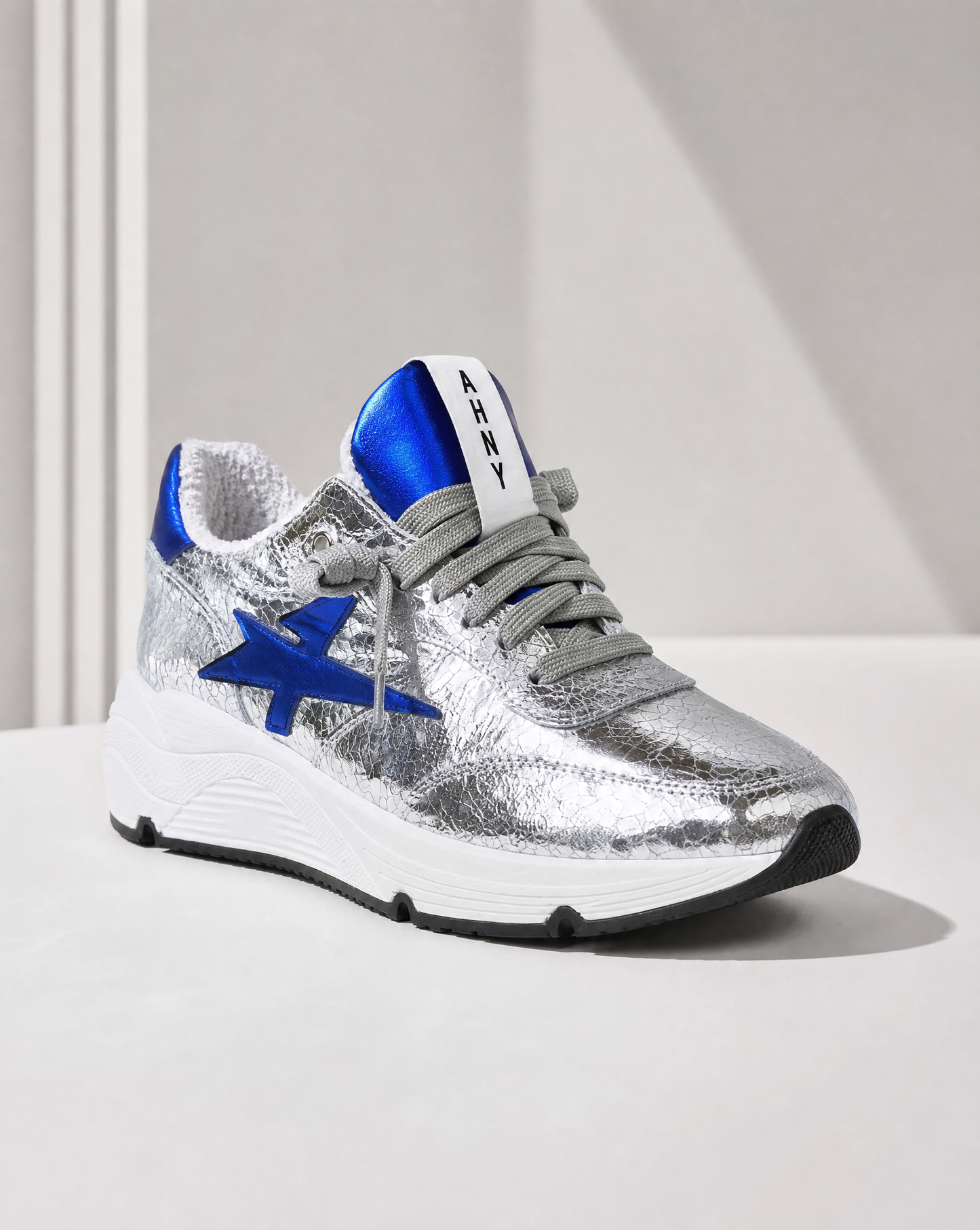 THE SIEGFRIED SNEAKER