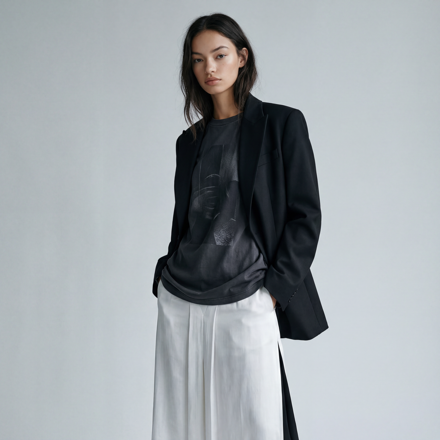 MIXED MEDIA CENTER PLEAT SKIRT