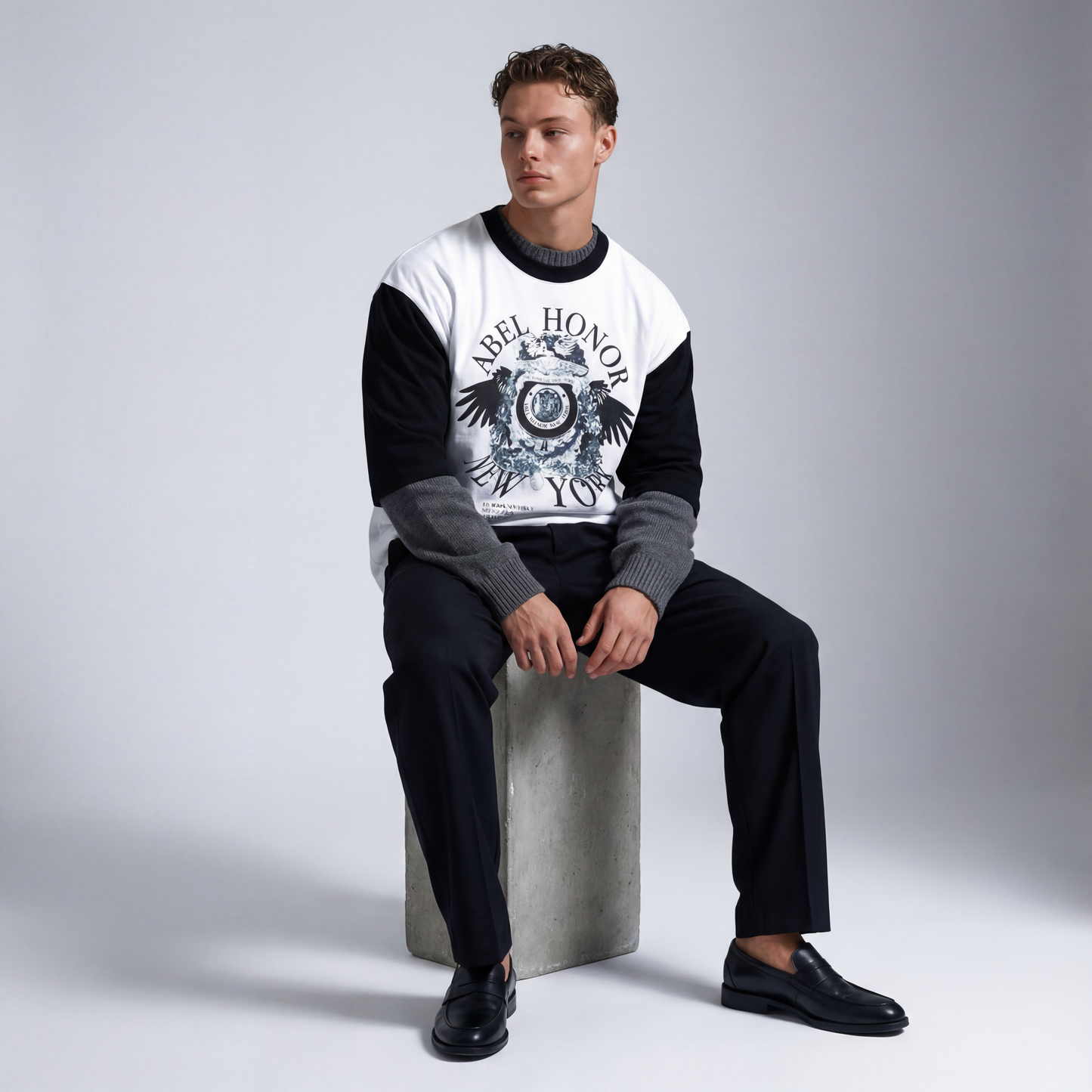 UNISEX RAVEN CREST BASEBALL TEE - Borrow