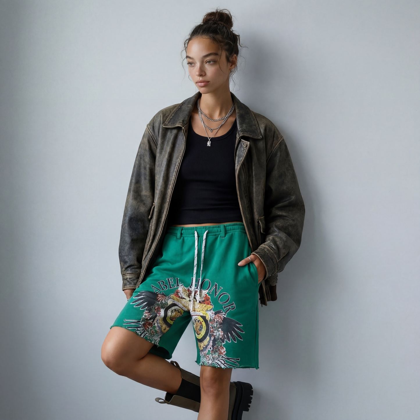 UNISEX RAVEN CREST MESH LINED SHORTS