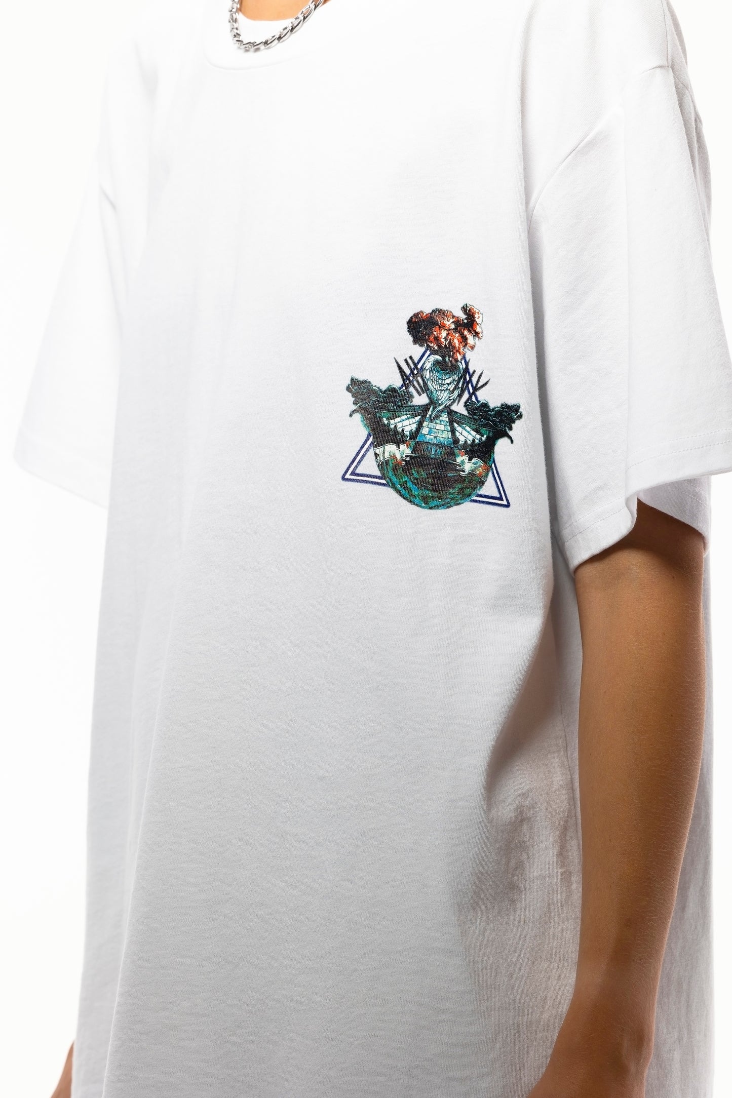 UNISEX CARNATION COIN TEE