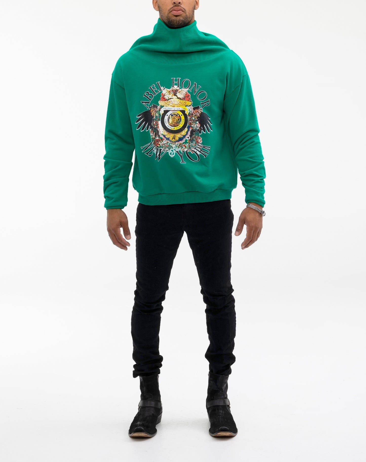 UNISEX RAVEN CREST FUNNEL SWEATSHIRT