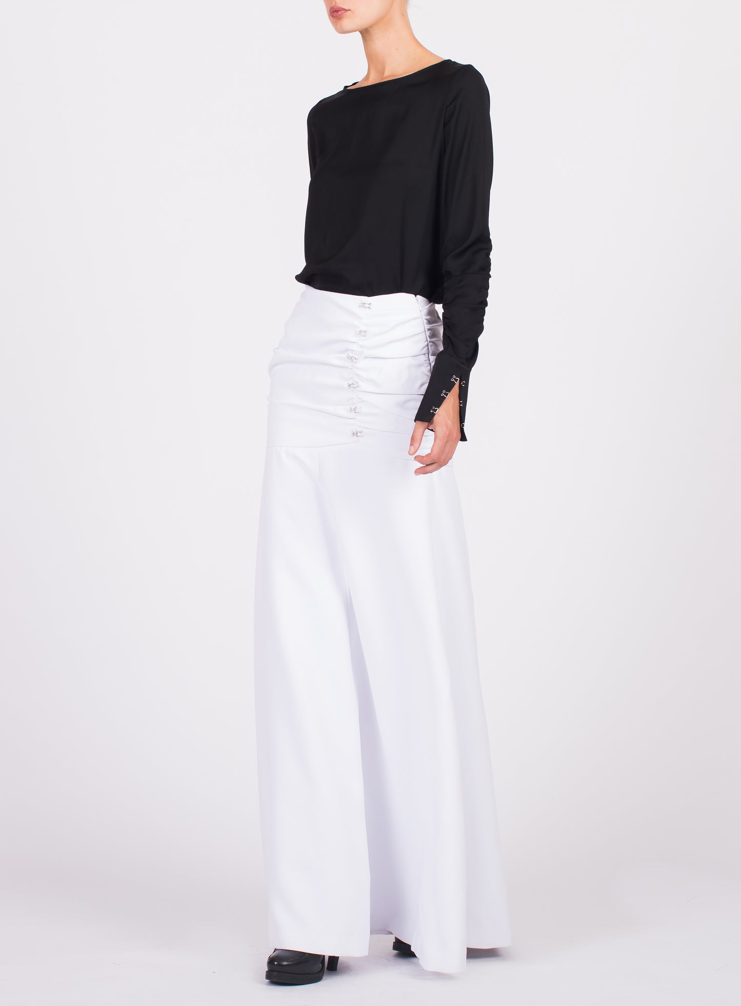 FLOOR LENGTH HOOK AND EYE SKIRT