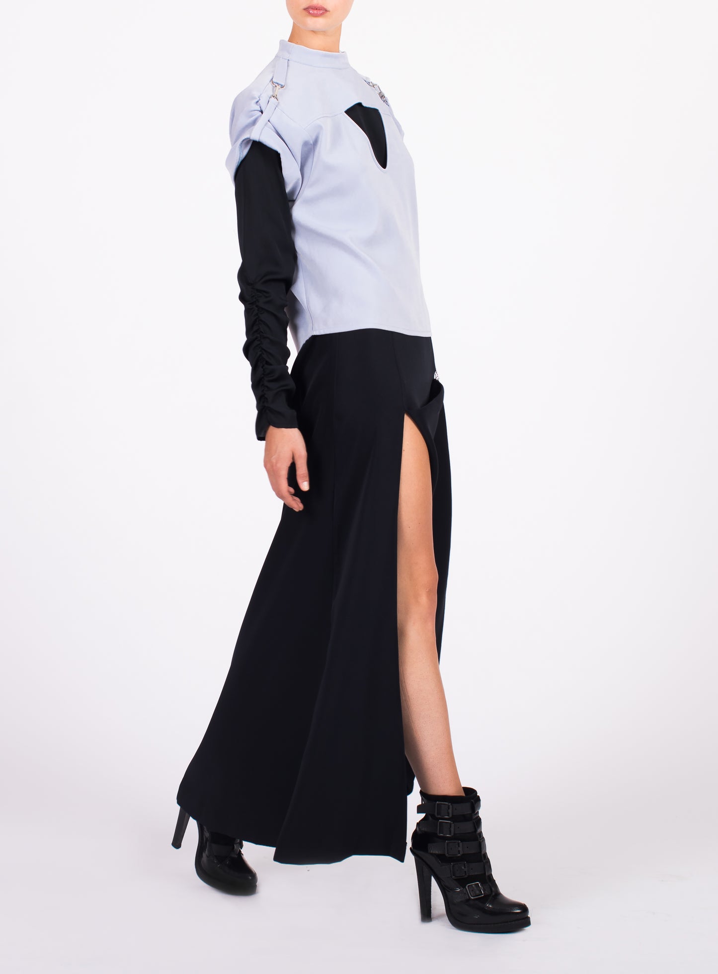 LONG SLEEVE COMBO MOCK BLOUSE