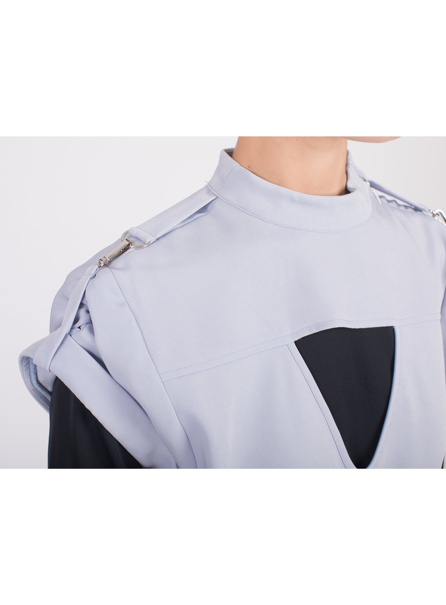 LONG SLEEVE COMBO MOCK BLOUSE