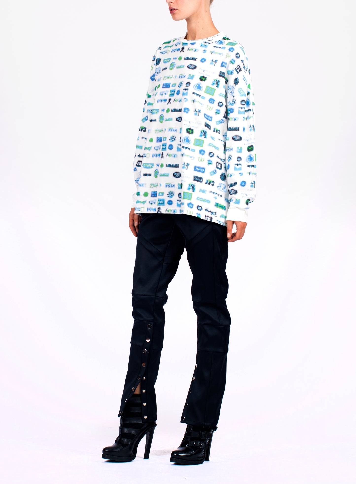 UNISEX LONG SLEEVE PIXEL TEE SHIRT