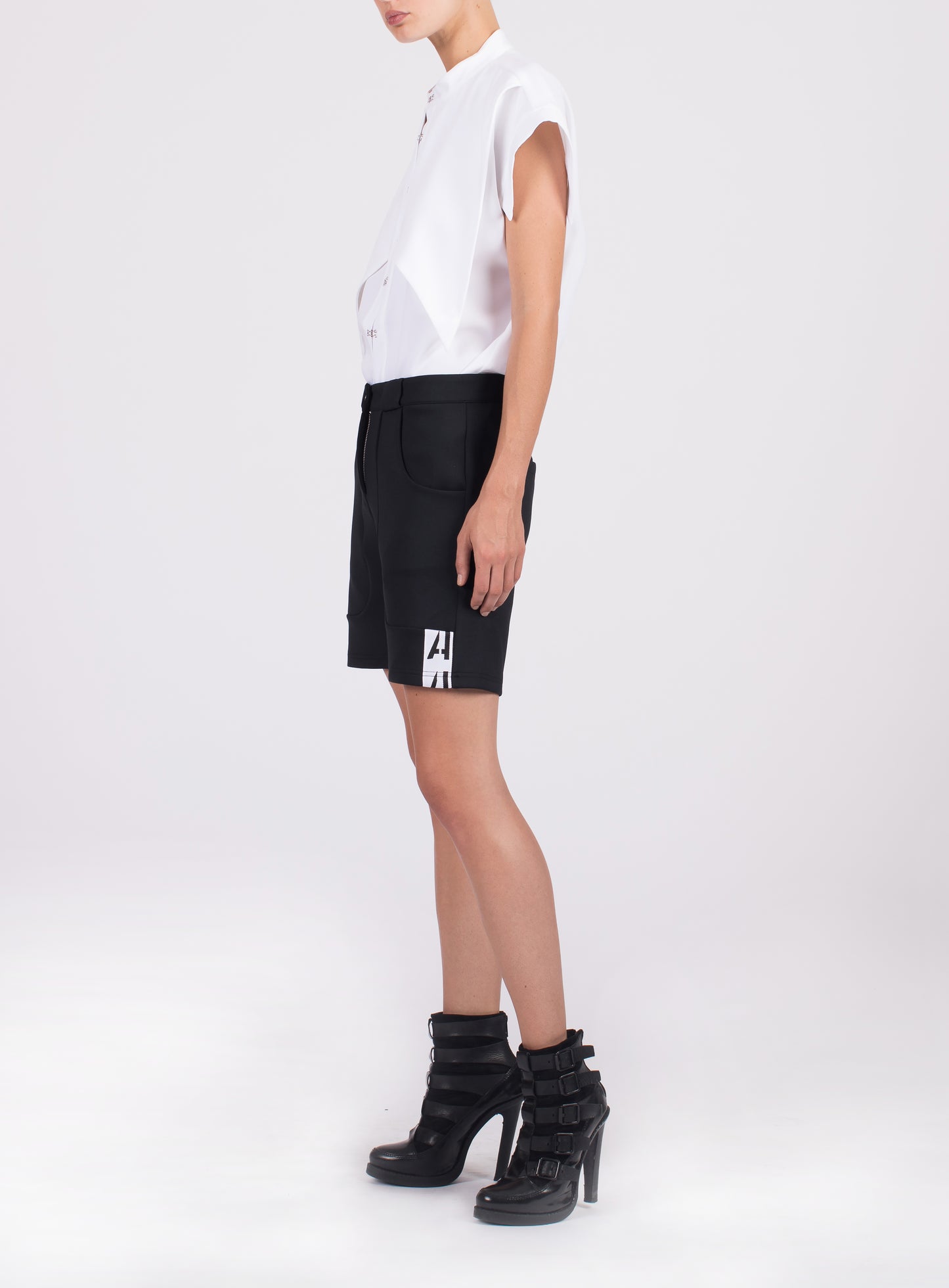 LOGO RIBBON SHORT