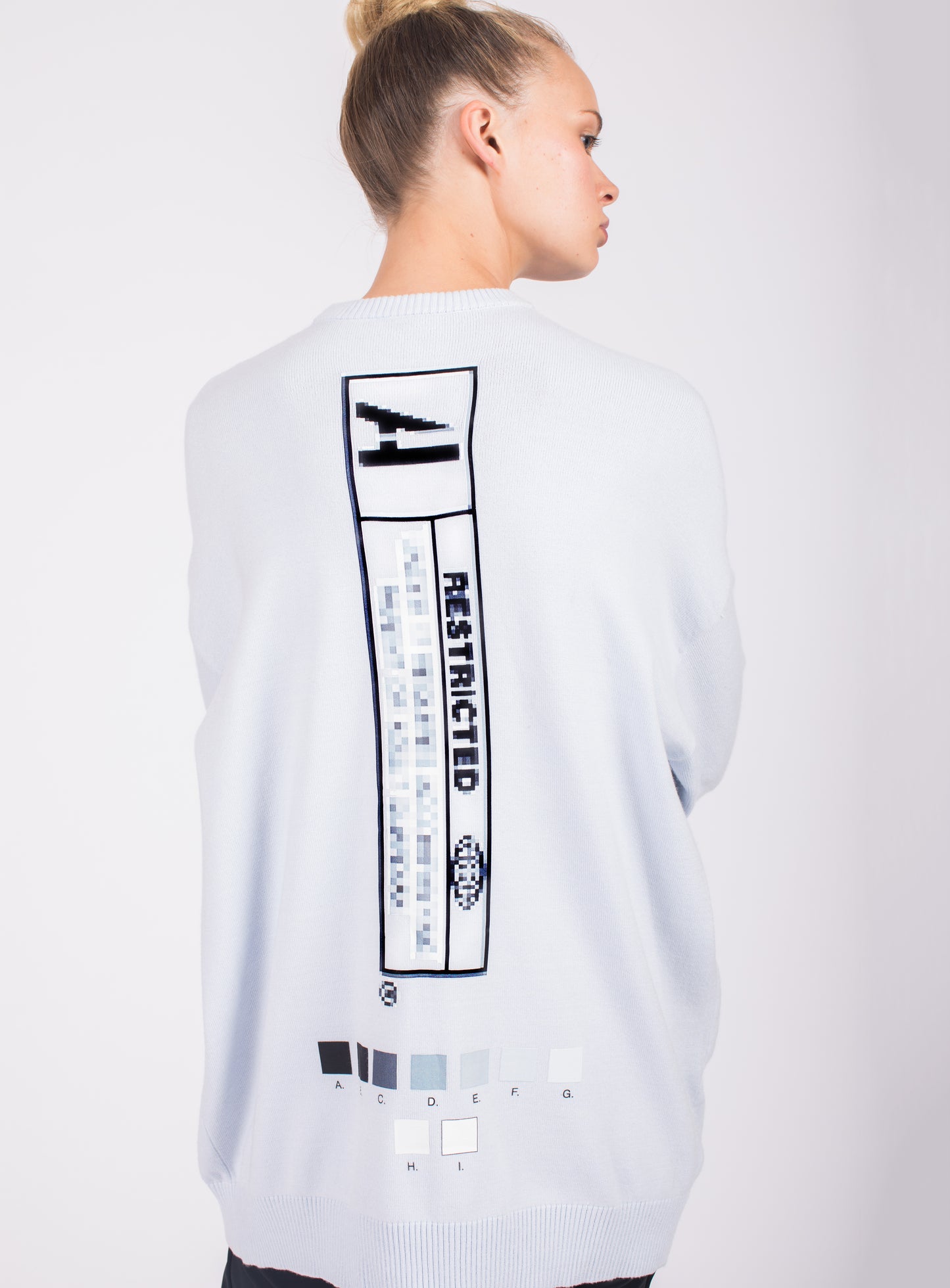 RESTRICTED SWEATER